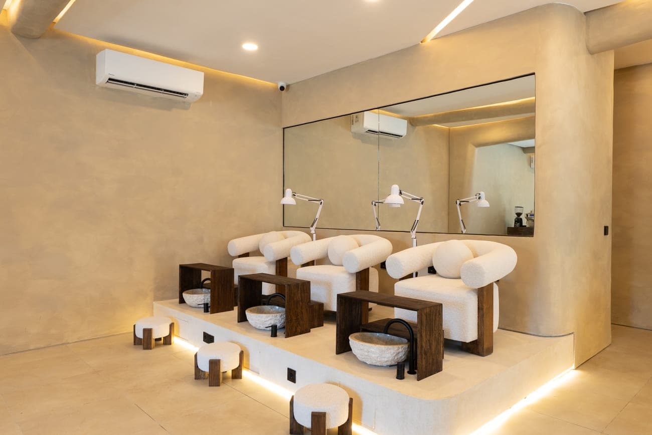 The nail and pedicure salon